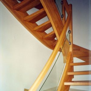 Treppen und Treppengelände aus Holz